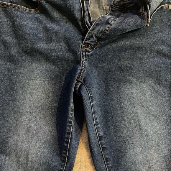 Tahari Women’s Jeans 8/29 Chloe Fit Solution Skinny - Picture 5 of 6